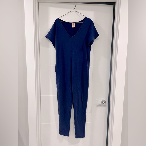 BRAND NEW ✨ SMASH + TESS navy romper size small - Picture 2 of 5